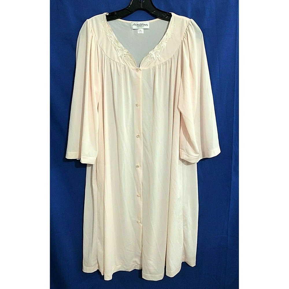 MISS ELAINE Lovely Pink EMBROIDERED NECKLINE NYLON Button-Up ROBE/HOUSECOAT S